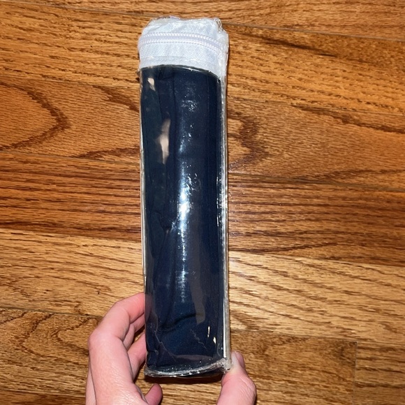 EASY CARE KING PILLOWCASES - Picture 3 of 4